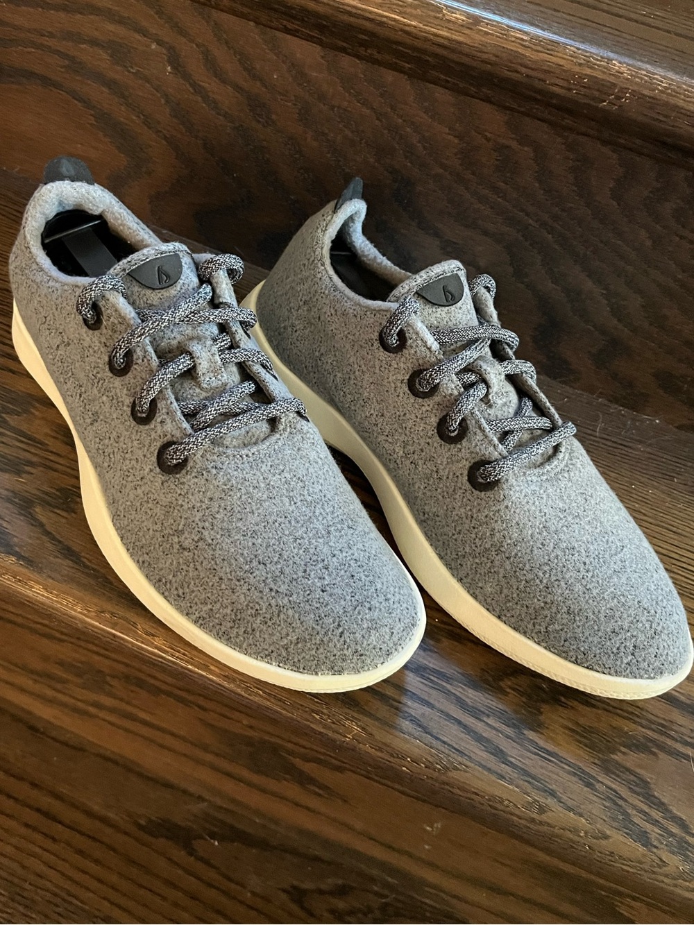 allbirds Women’s Heather Gray Wool Sneakers with White Sole